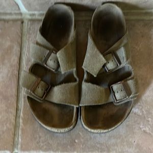 Arizona
Suede Leather color Taupe